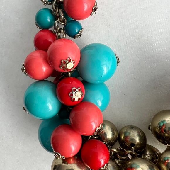 Multicolor coral and turquoise town bauble cluster bib statement necklace - Picture 4 of 6